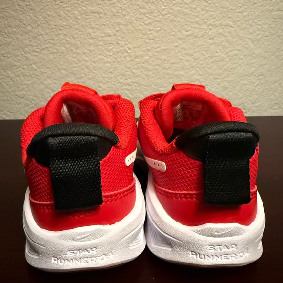 Nike Star Runner Kids Red Athletic Shoes Size 11C - Picture 6 of 8